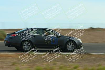 media/Jun-01-2025-CalClub SCCA (Sun) [[eae223c5dd]]/Group 1/Track Event 5/